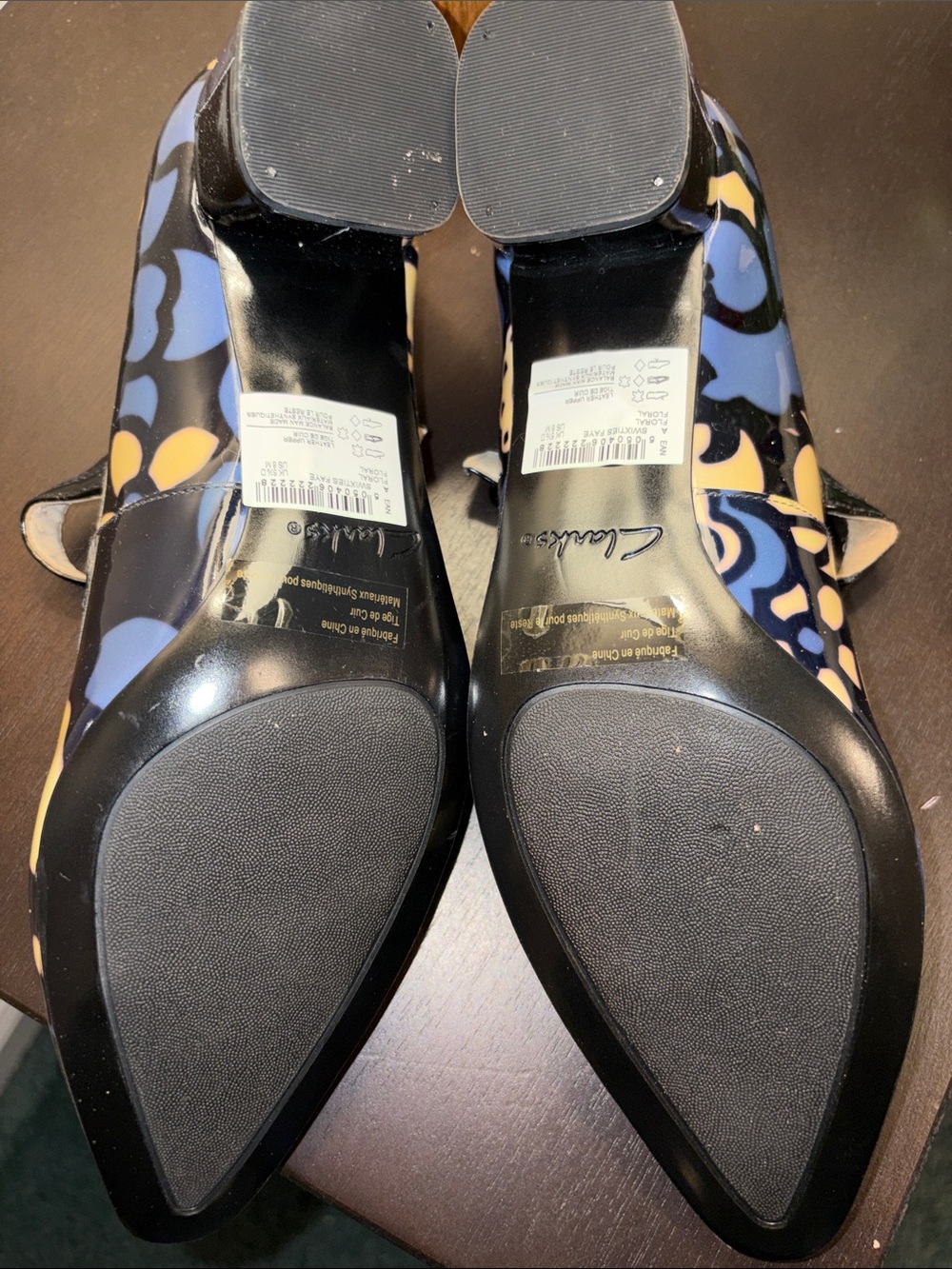 Clarks Patent Floral Mary Jane Flats in Blue and Cream size 8 - Picture 7 of 8